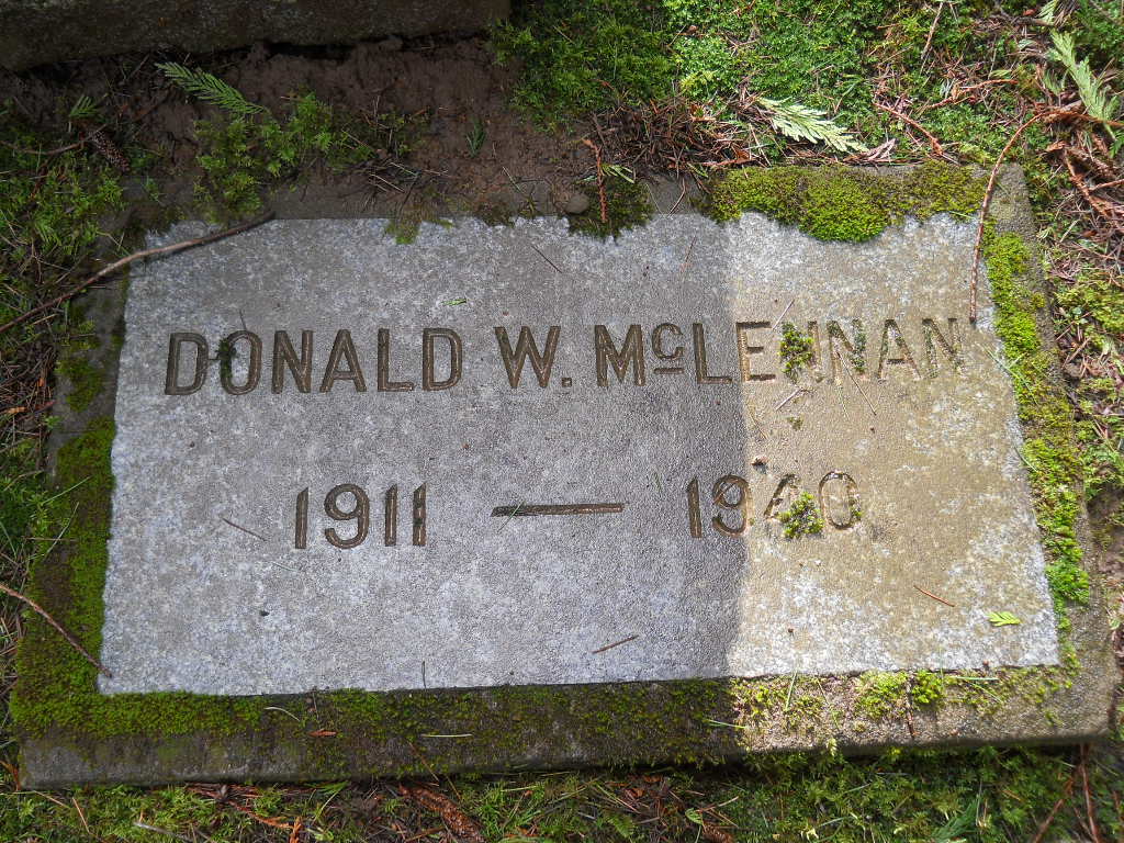 Photo of headstones/Donald W McLennan 1911-1940 hdstn Portland River View Cem OR